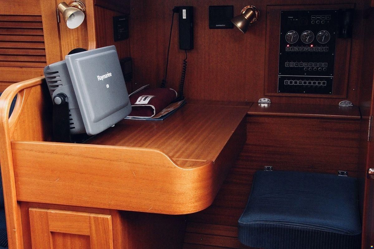 Hallberg-Rassy 34