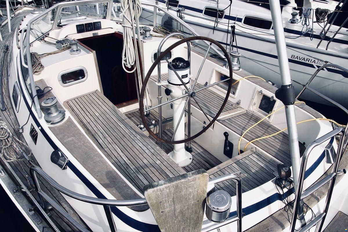 Hallberg-Rassy 34