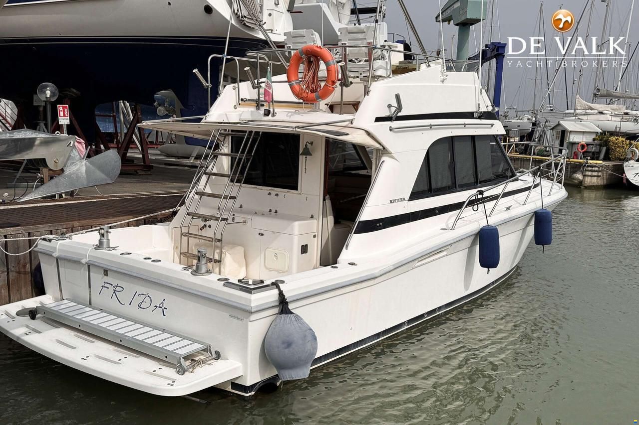 Riviera 33 Flybridge