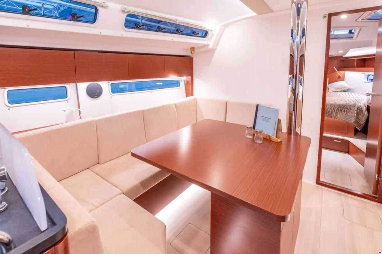 Hanse 410