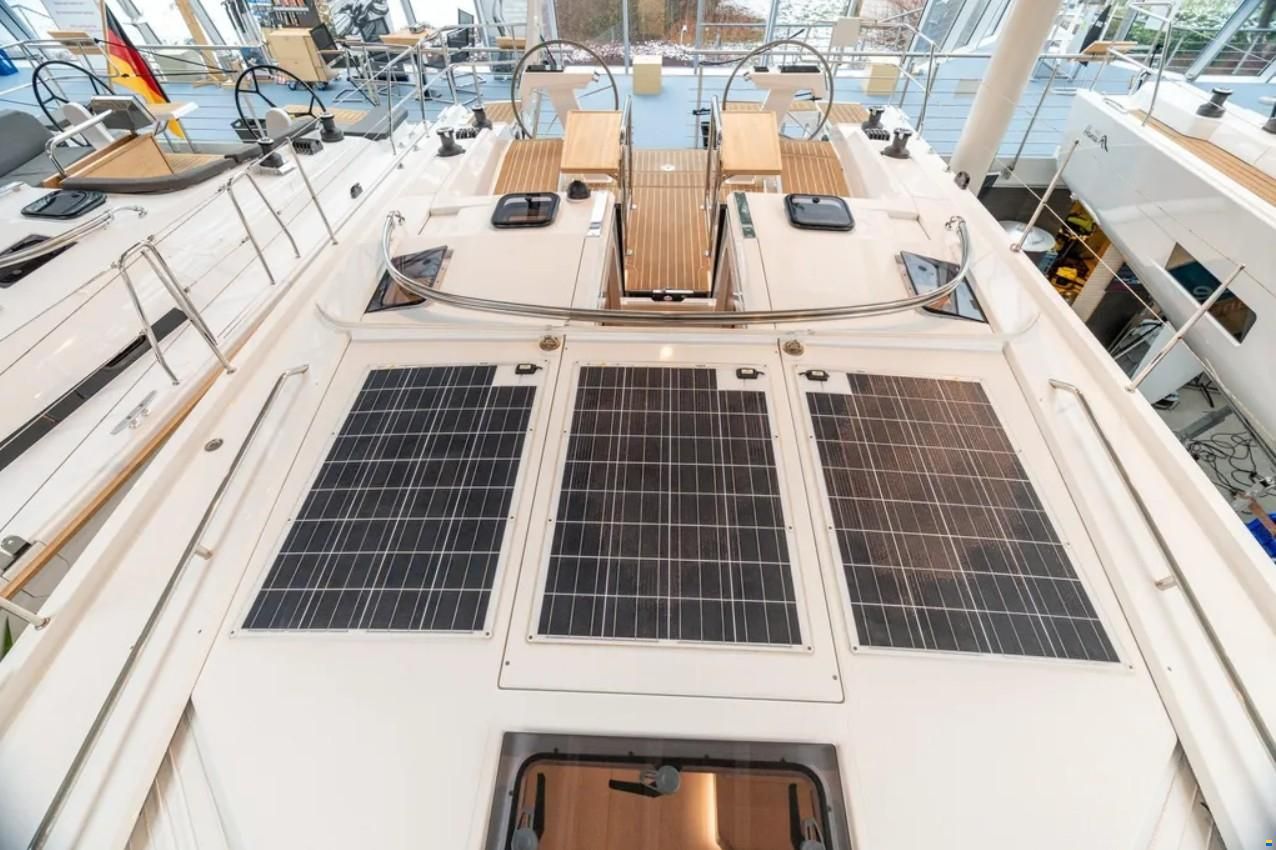Hanse 410