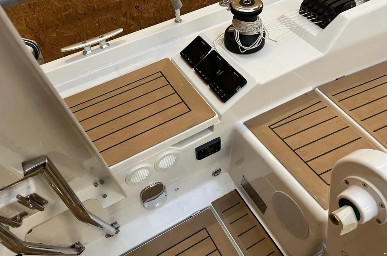 Hanse 410