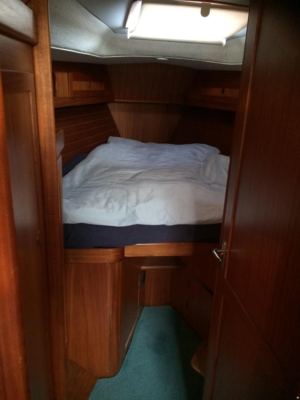 Aphrodite 40