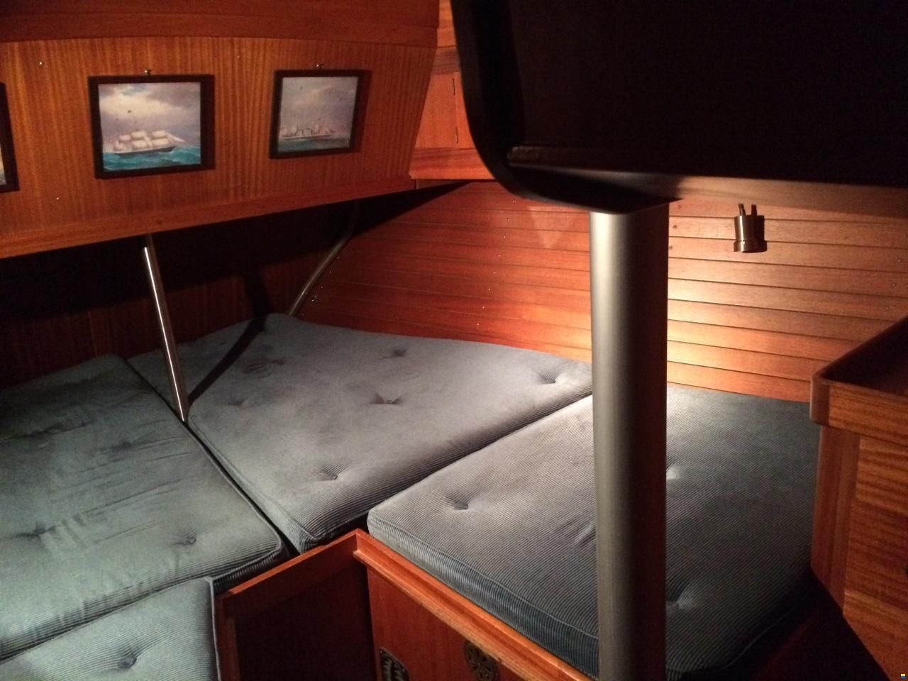 Aphrodite 40
