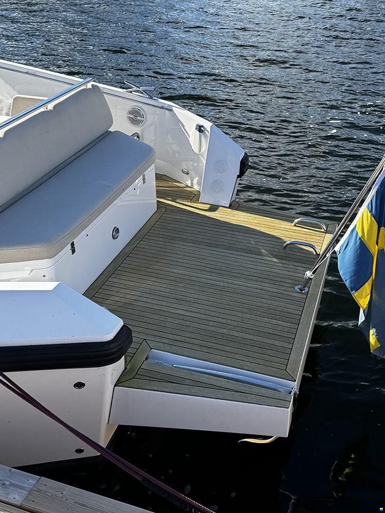 Delta Powerboats 33 Open
