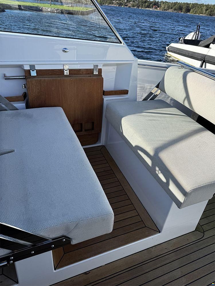 Delta Powerboats 33 Open