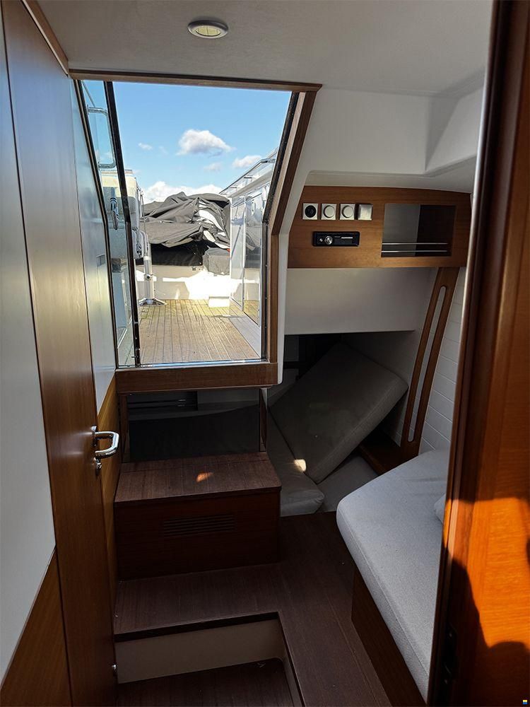 Delta Powerboats 33 Open