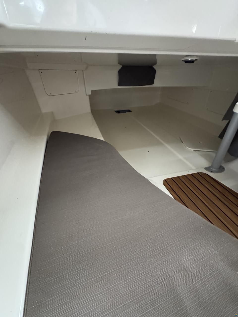 Quicksilver Activ 805 Cruiser