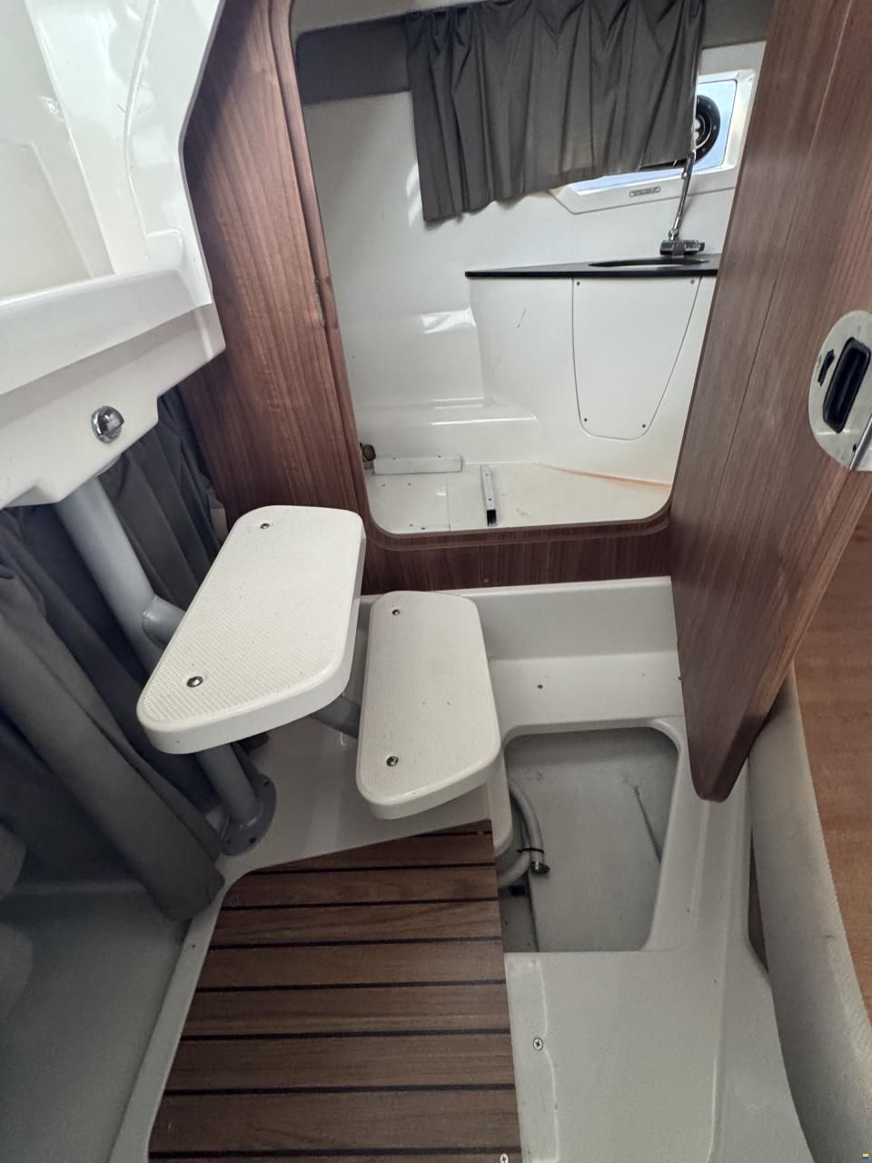 Quicksilver Activ 805 Cruiser
