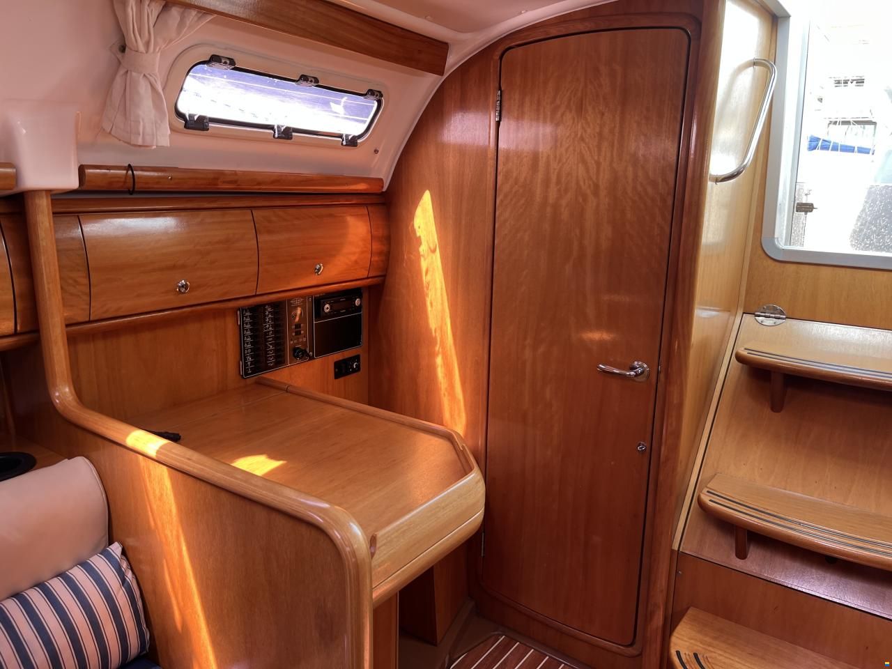 Bavaria 32