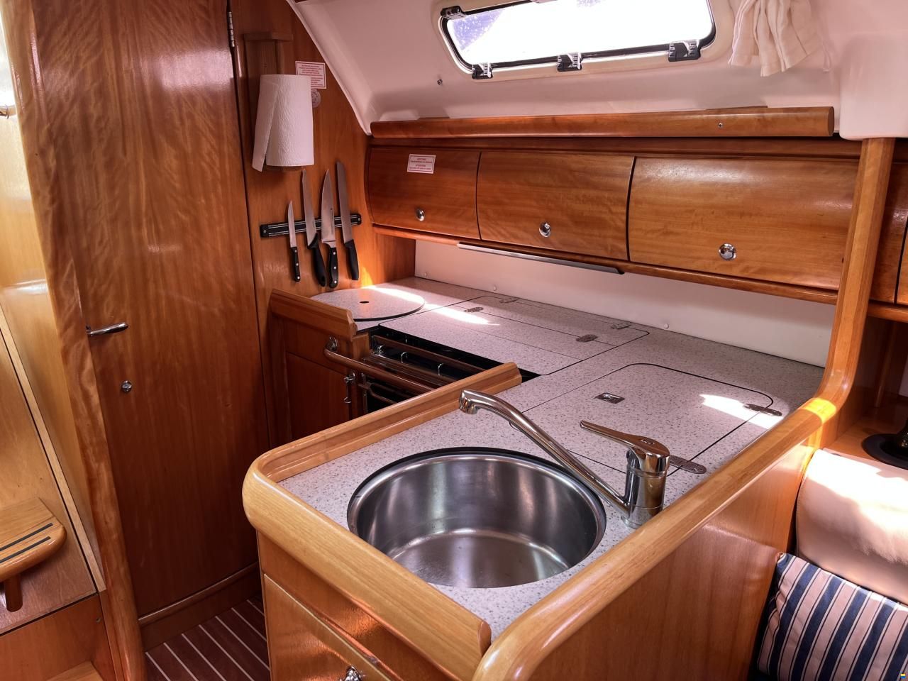 Bavaria 32