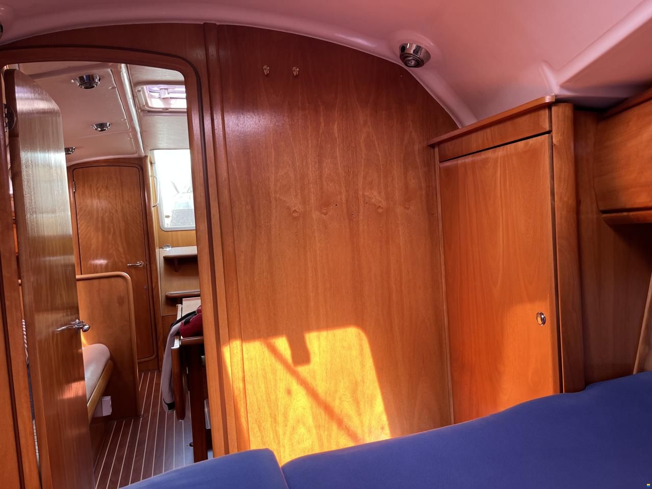 Bavaria 32