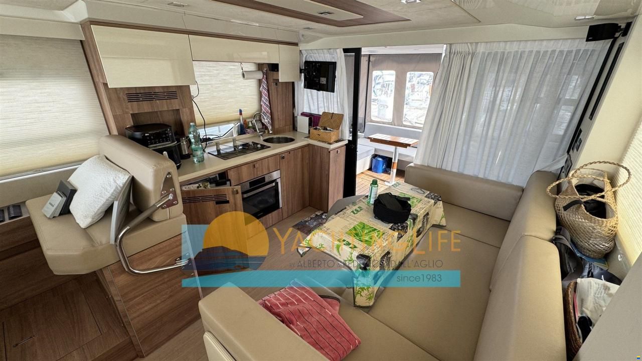 Cranchi Eco Trawler 43