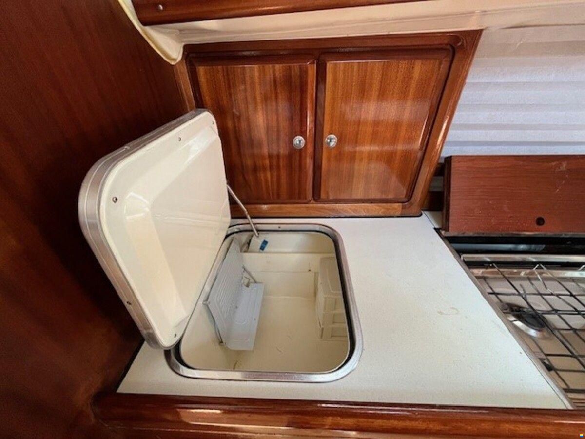 Bavaria 38