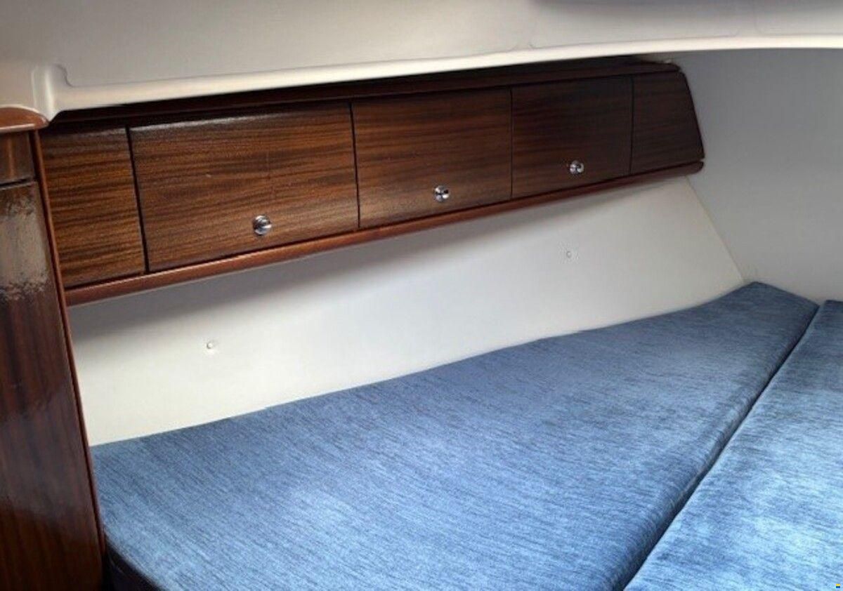 Bavaria 32