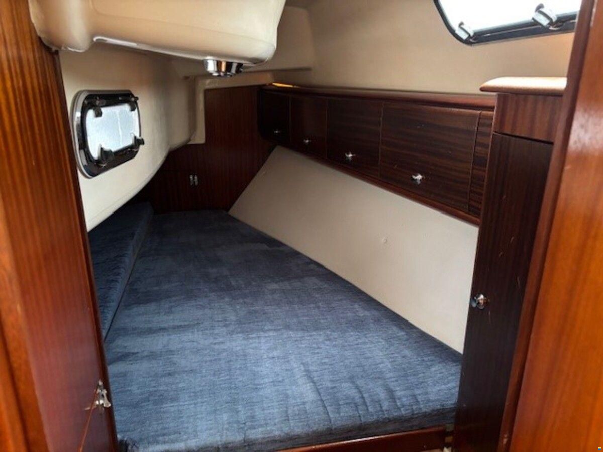 Bavaria 32