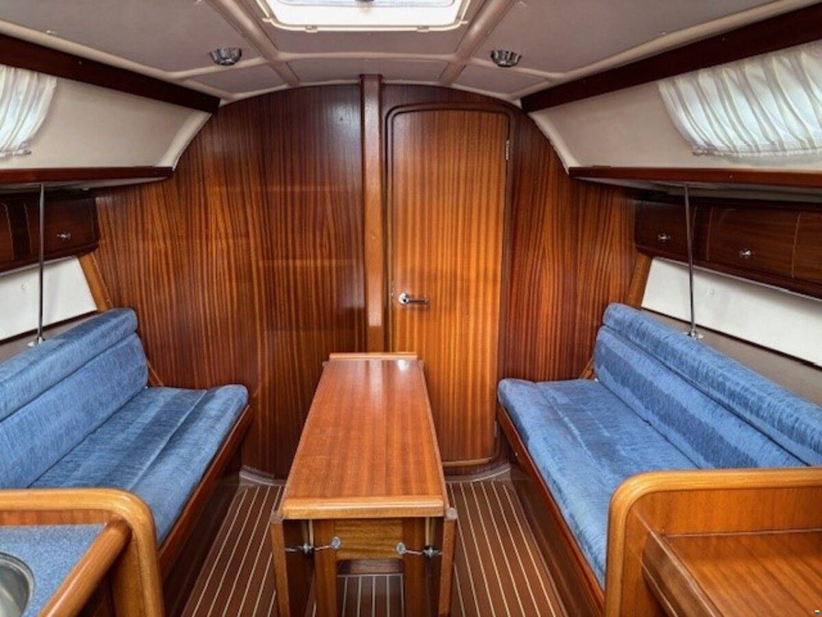 Bavaria 32