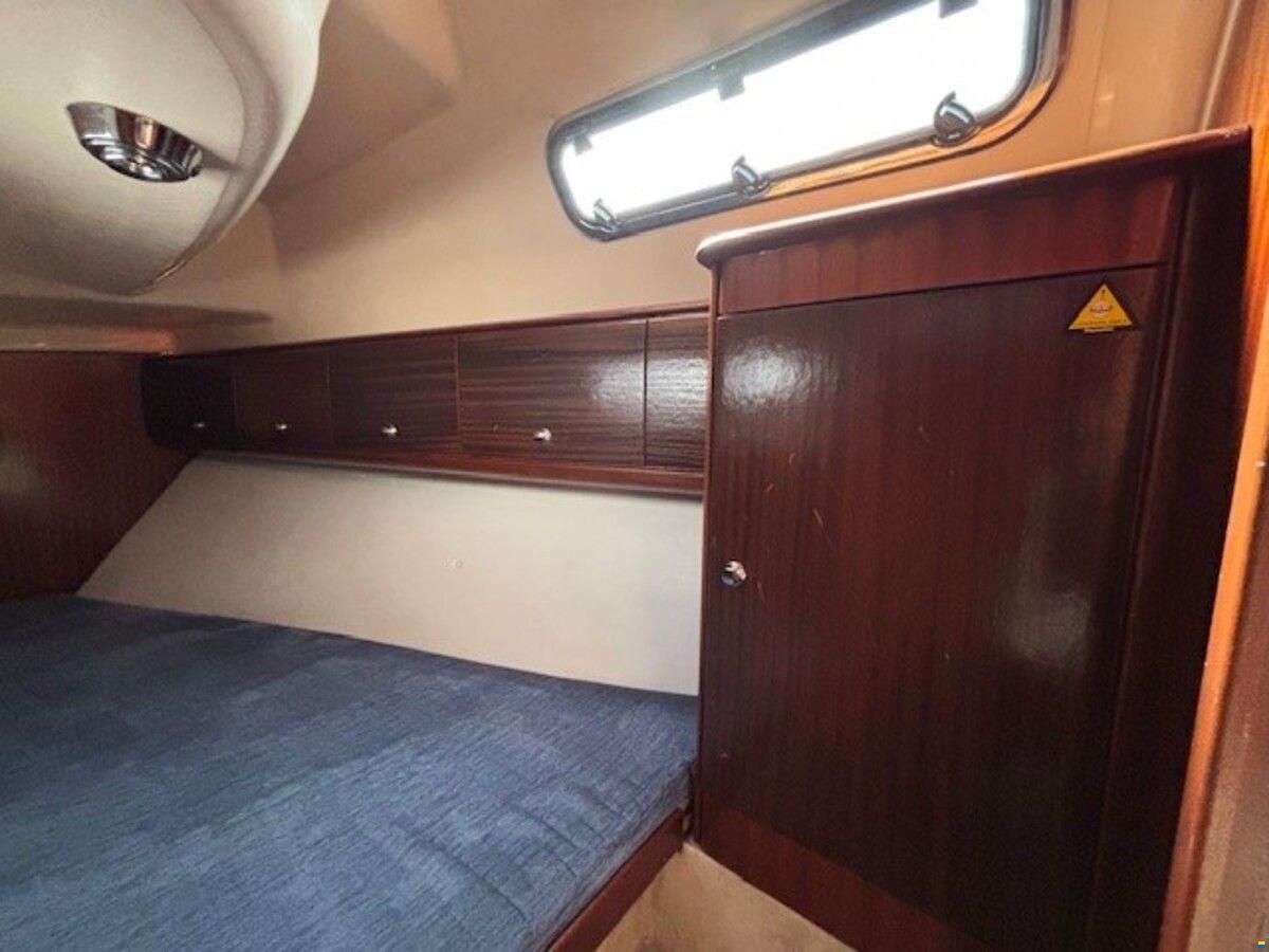 Bavaria 32