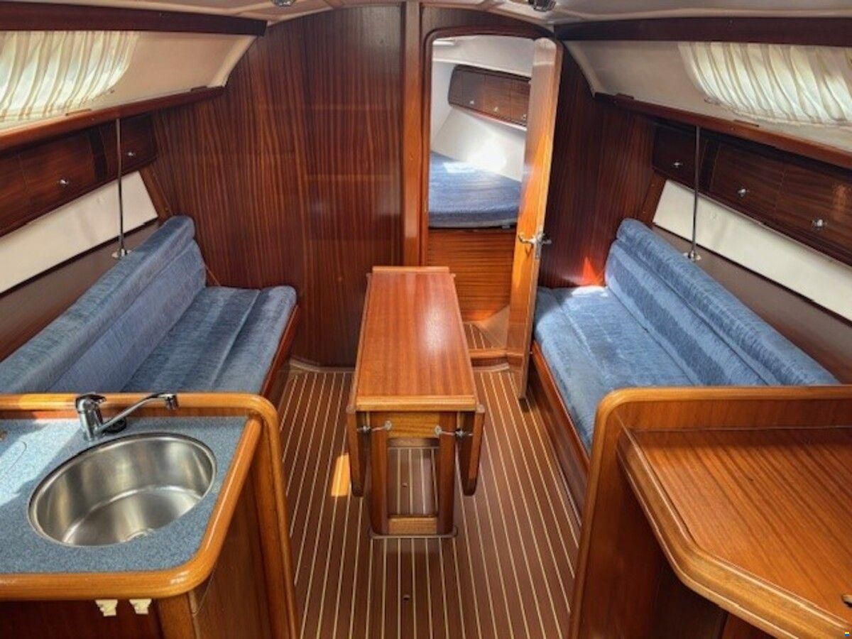 Bavaria 32