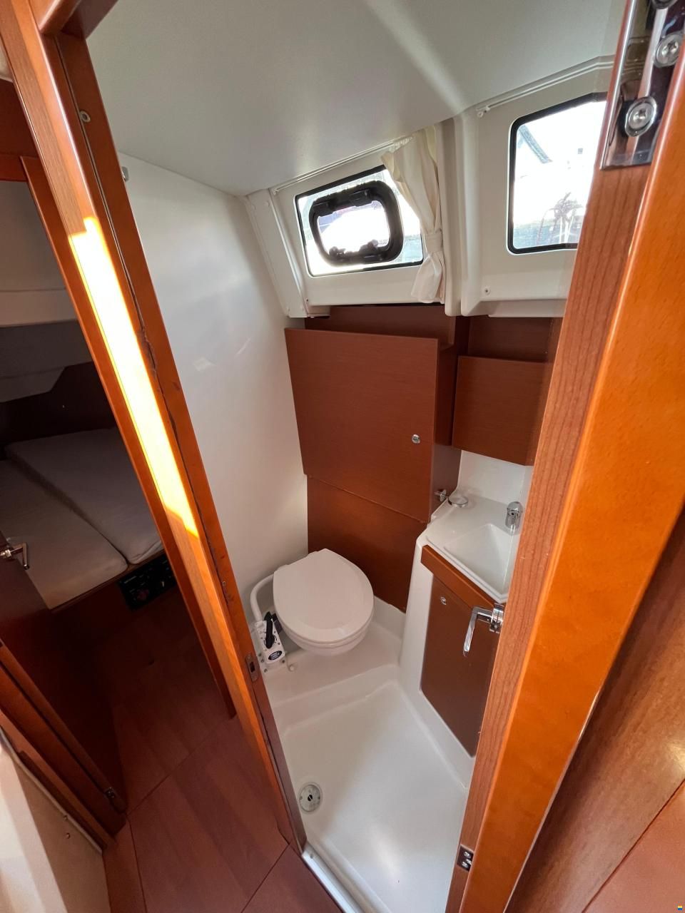 Beneteau OCEANIS 38.1