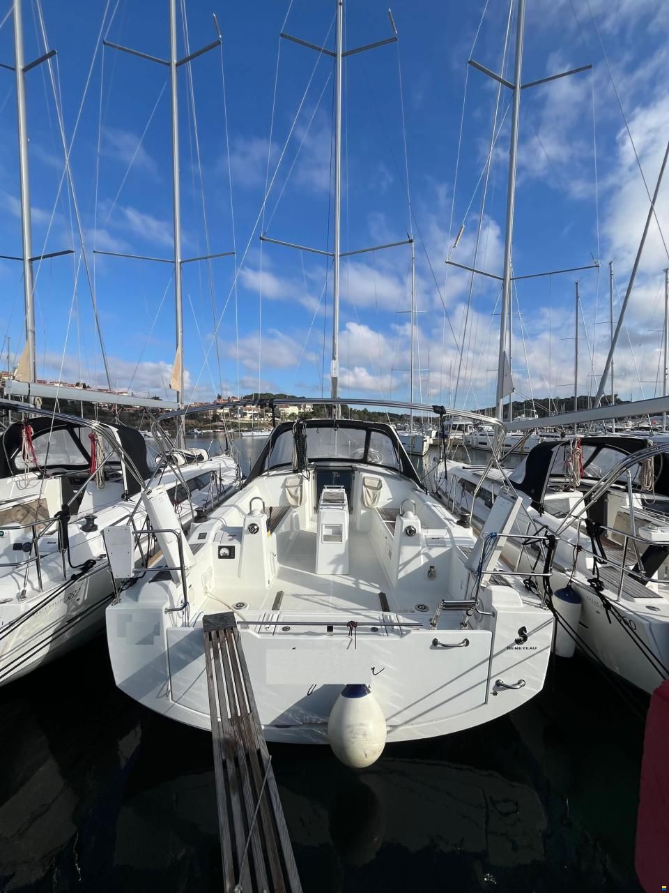Beneteau OCEANIS 38.1