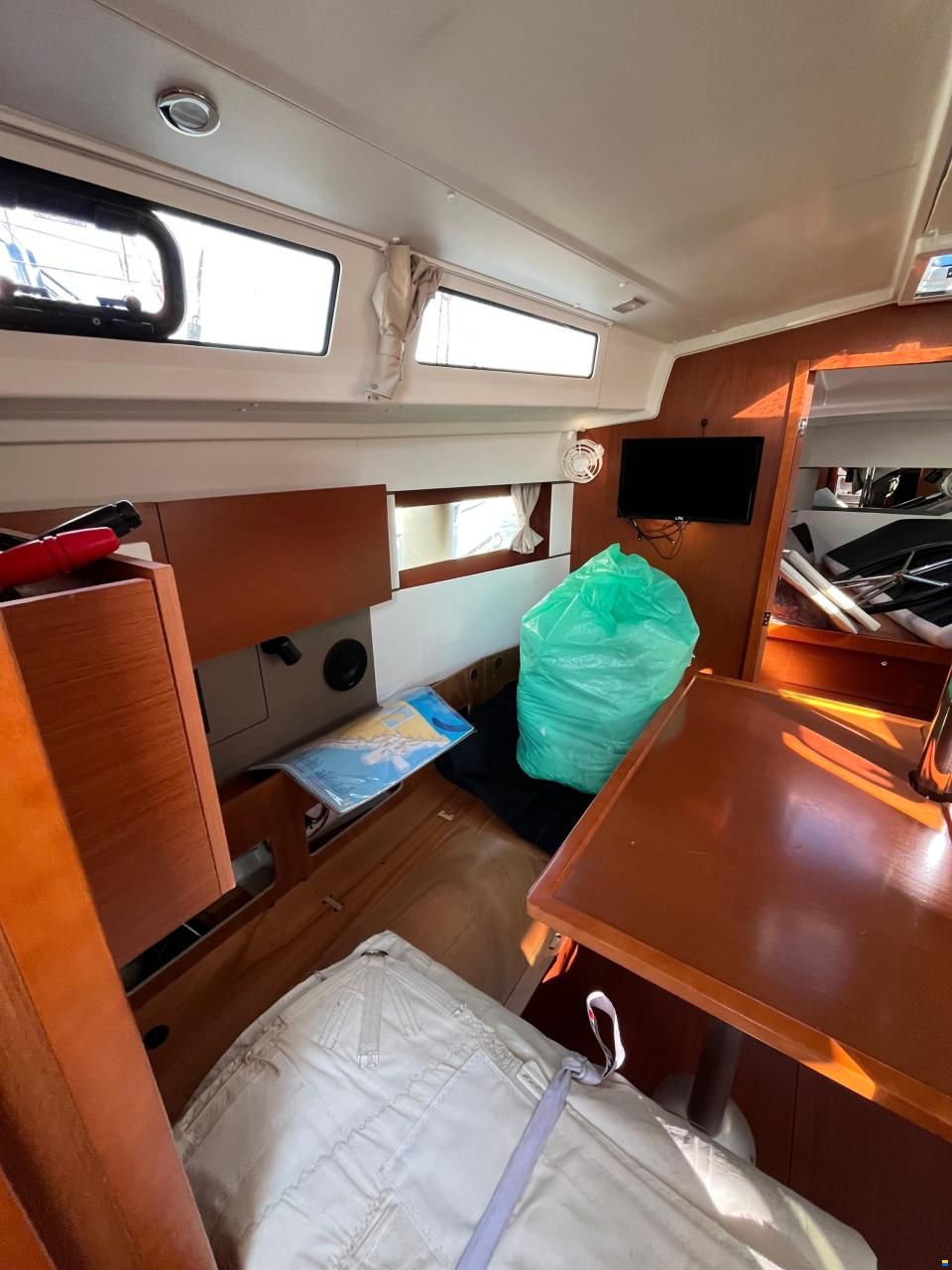 Beneteau OCEANIS 38.1