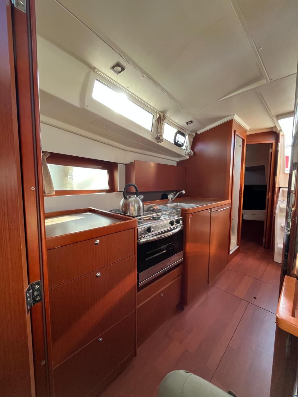 Beneteau OCEANIS 38.1