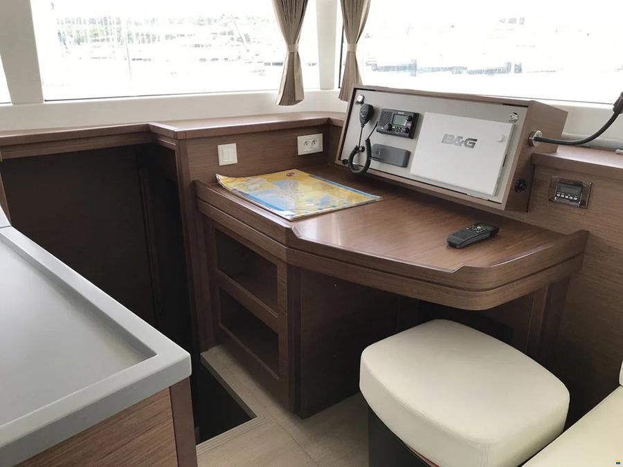 Lagoon 450 F