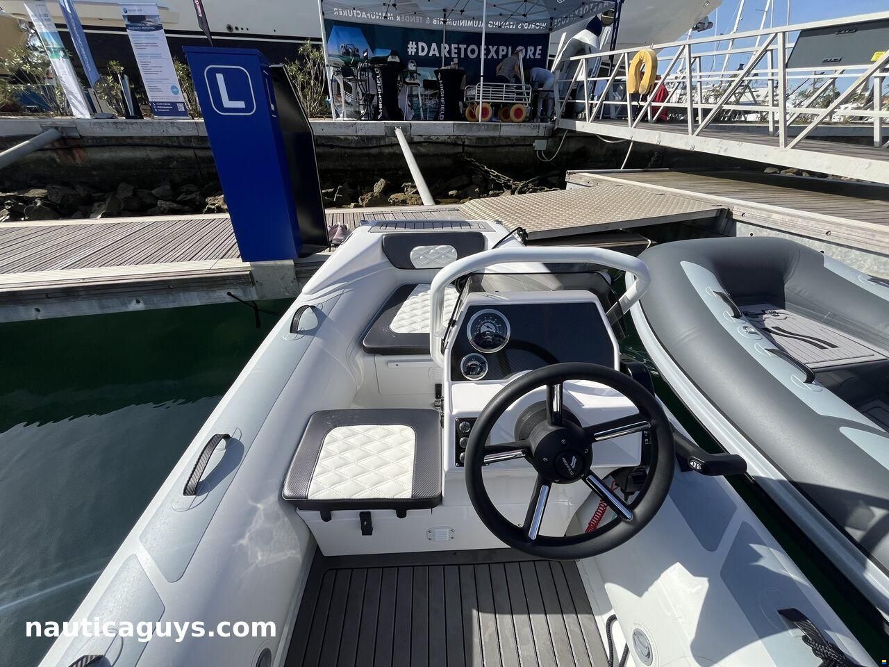 Highfield Sport 330 inkl. Motor