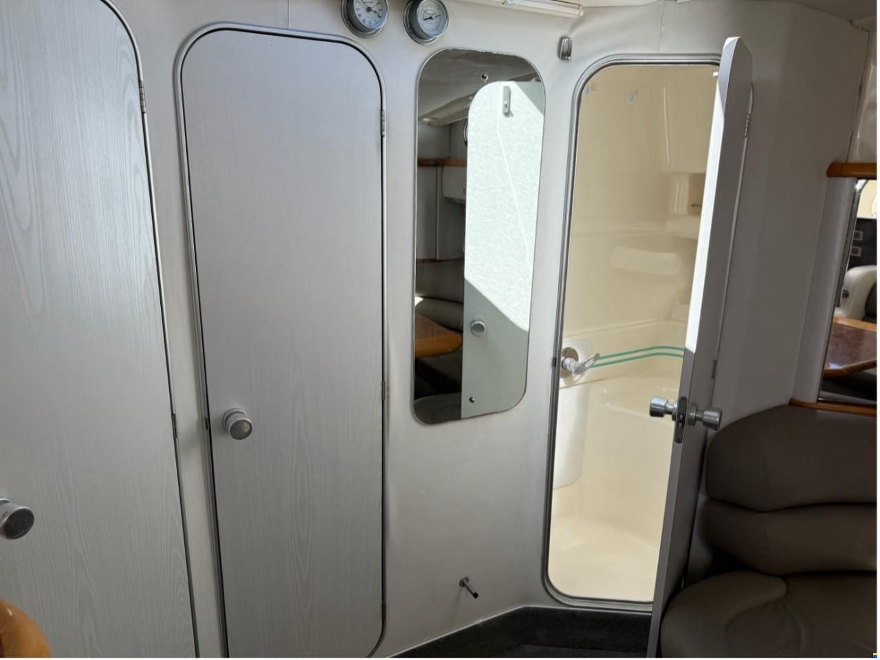Sealine Ambassador 360