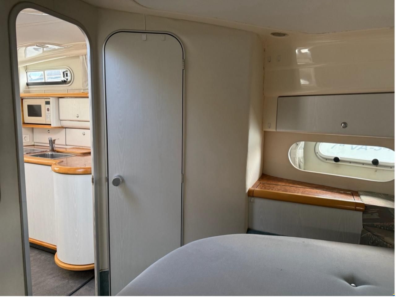 Sealine Ambassador 360