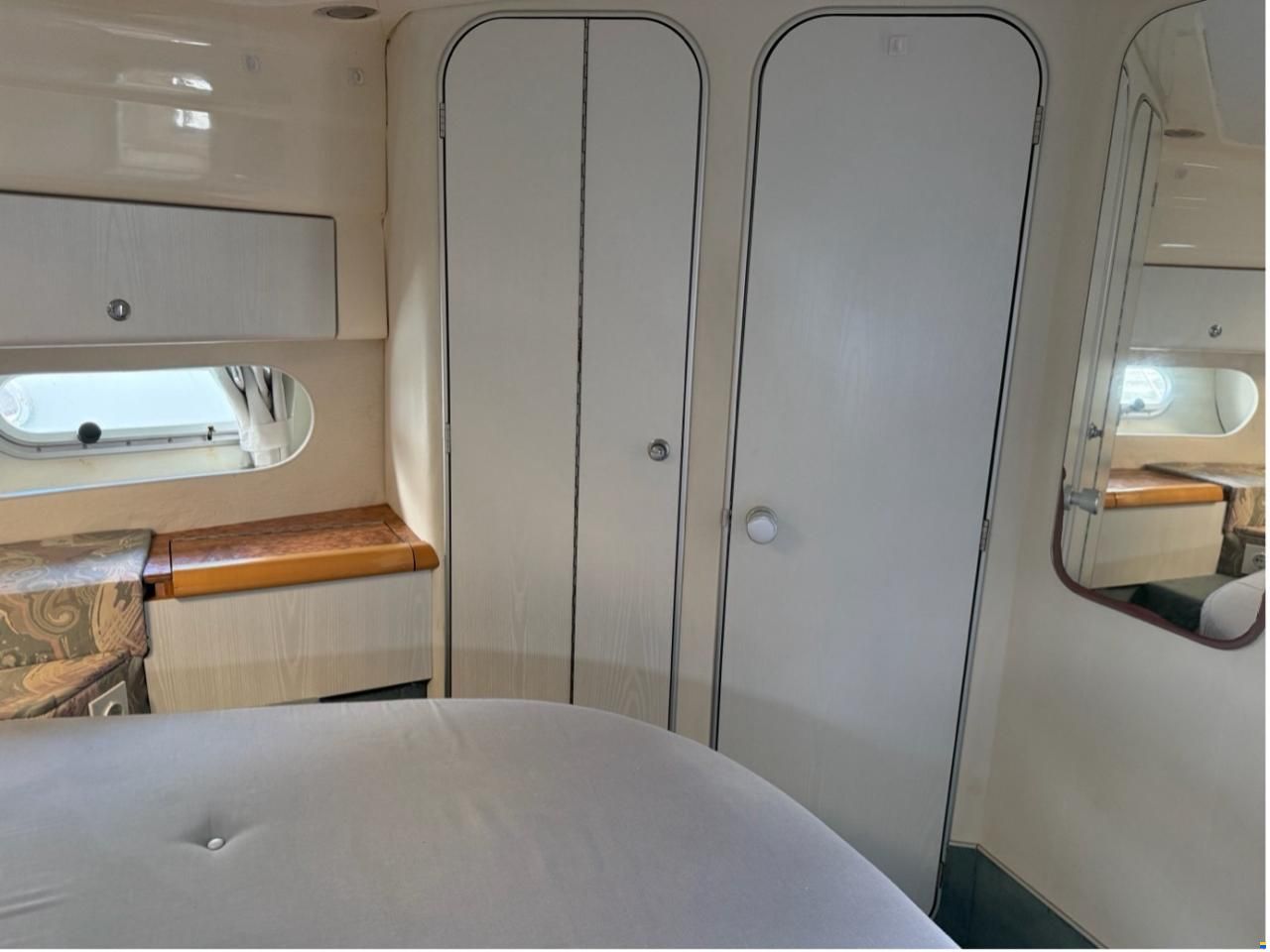 Sealine Ambassador 360