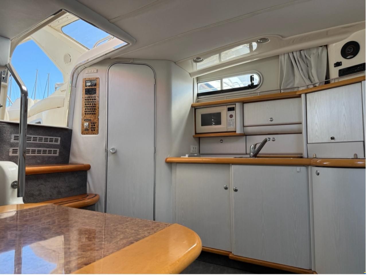 Sealine Ambassador 360