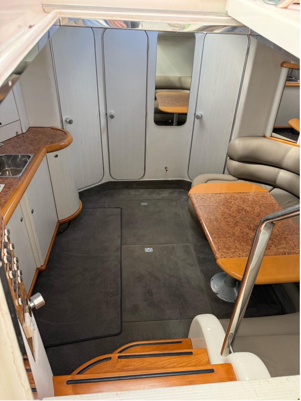 Sealine Ambassador 360