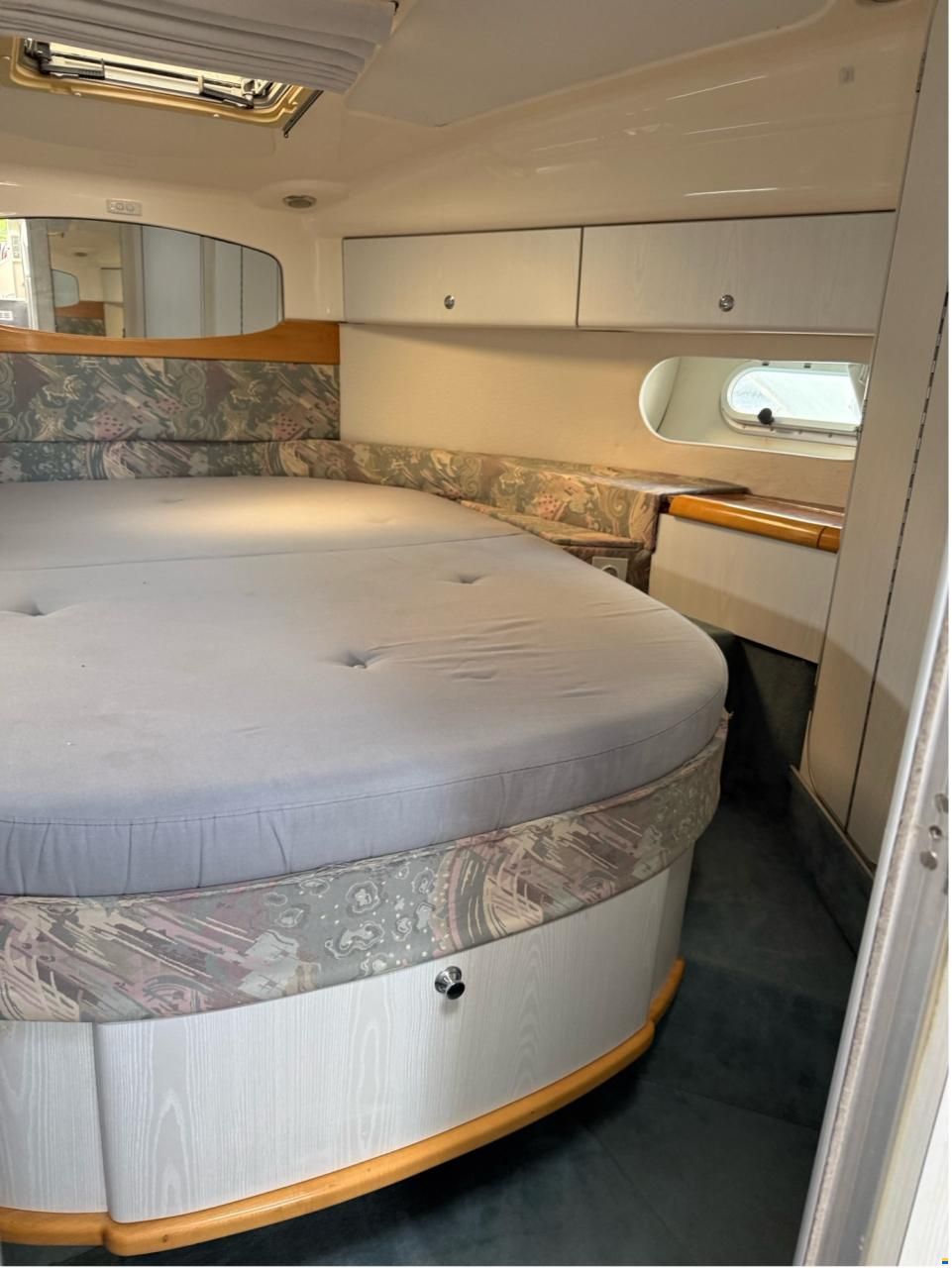 Sealine Ambassador 360