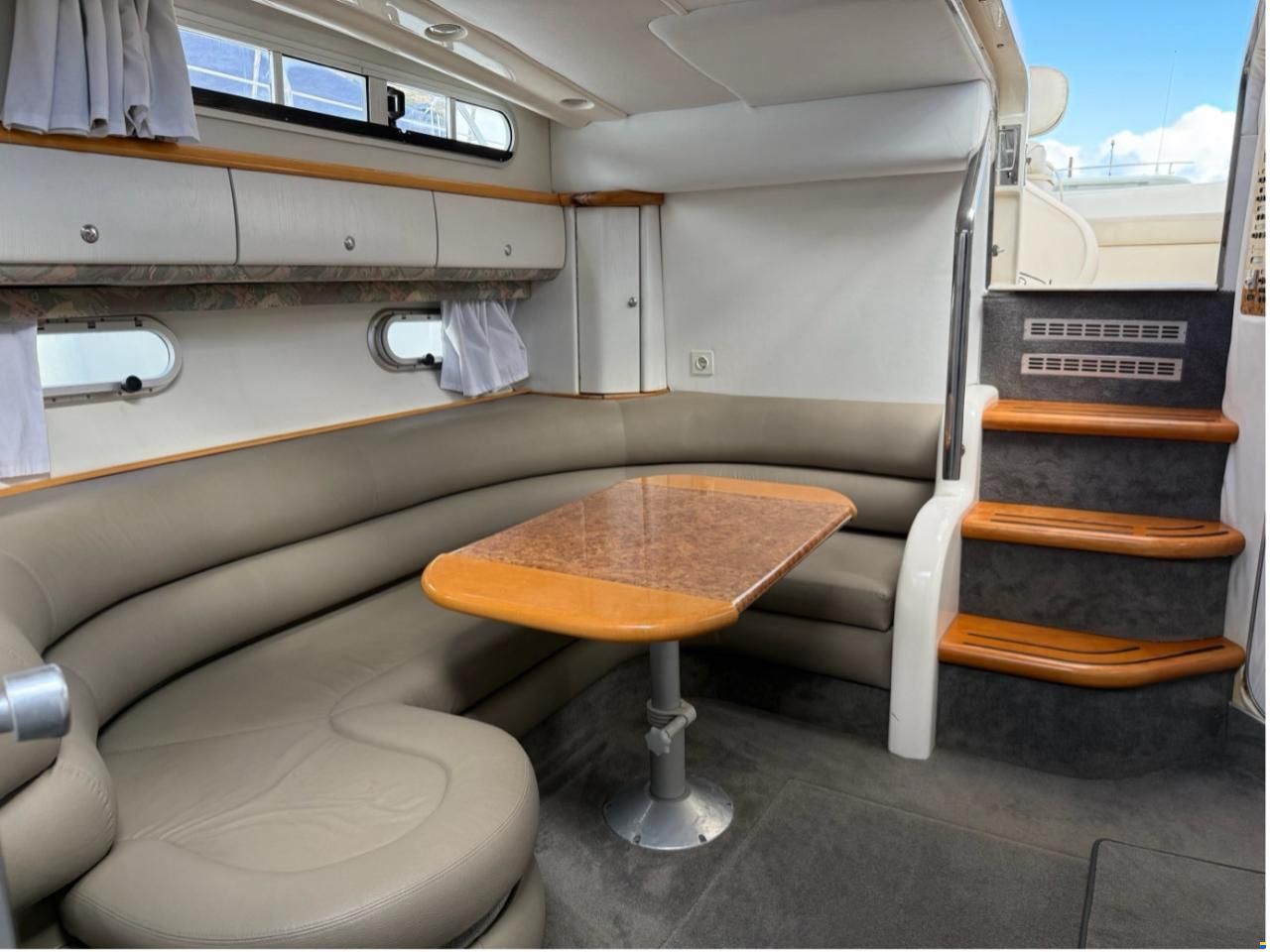 Sealine Ambassador 360
