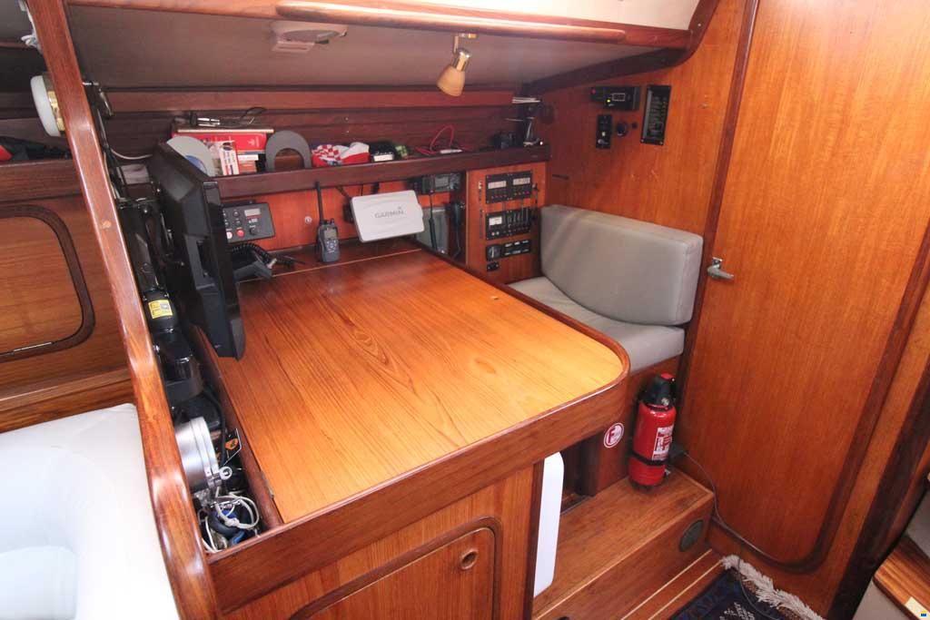Beneteau First 42