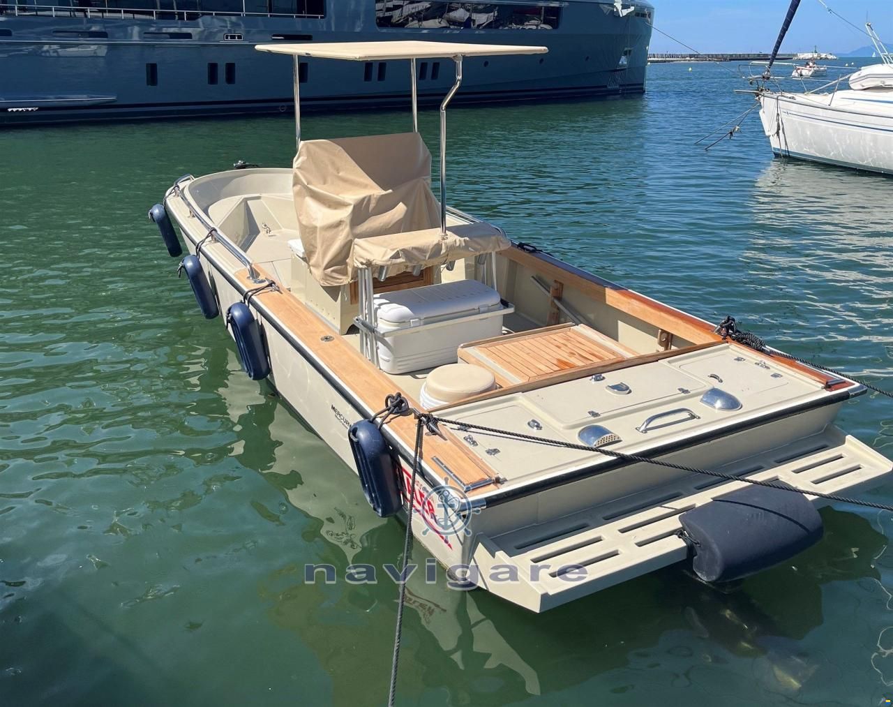 Boston Whaler 23 Outrage