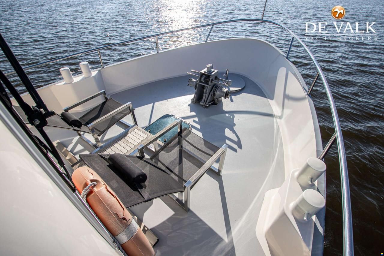 Custom Built Live Aboard 1800