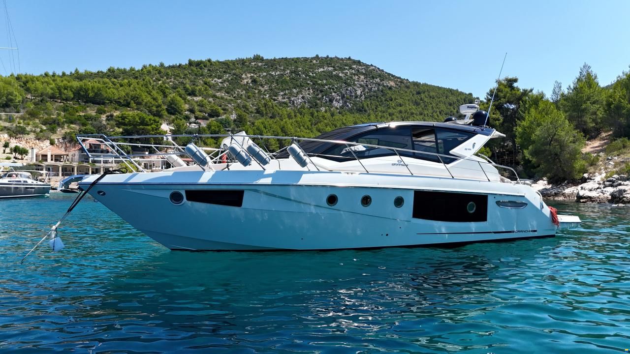 Cranchi M44 HT