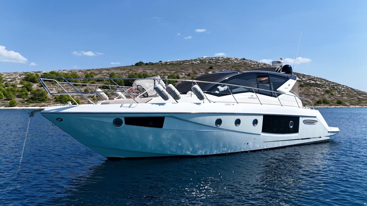 Cranchi M44 HT