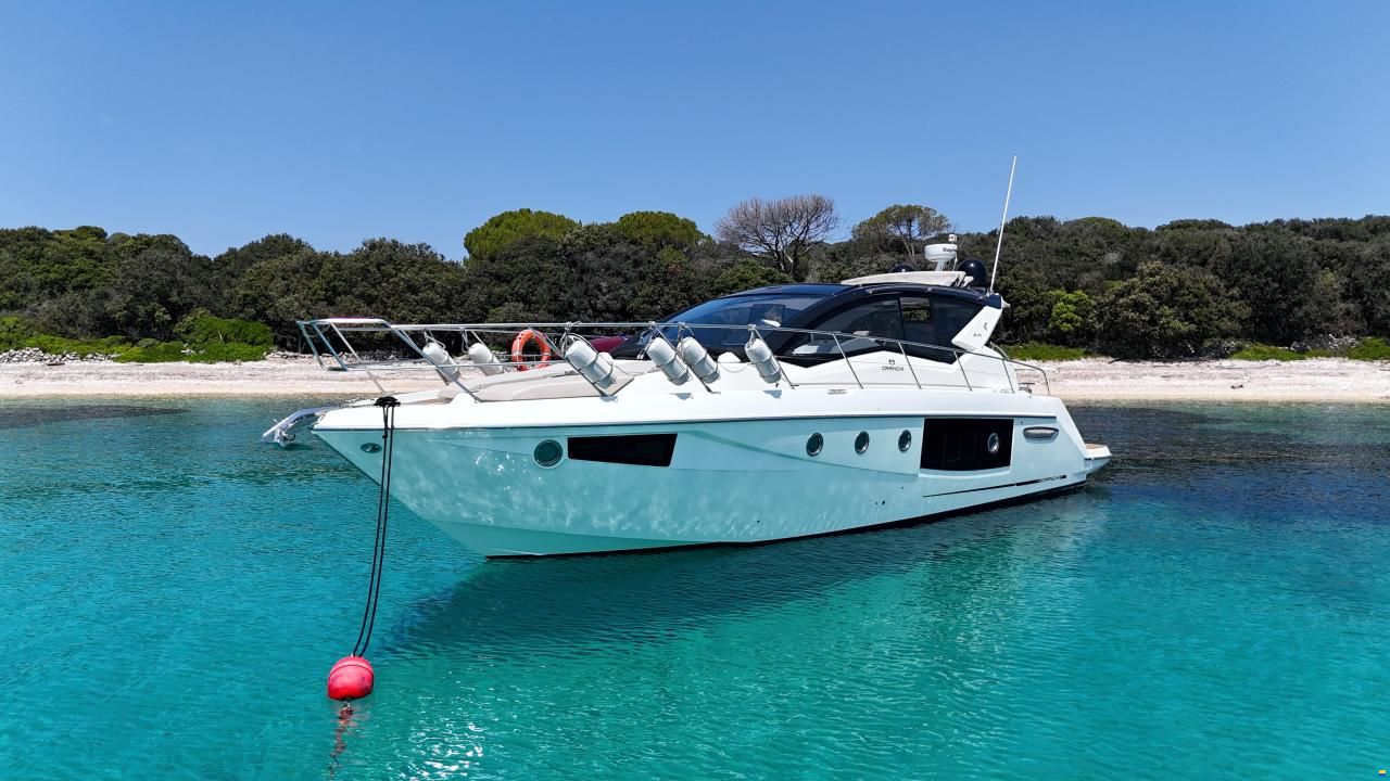 Cranchi M44 HT