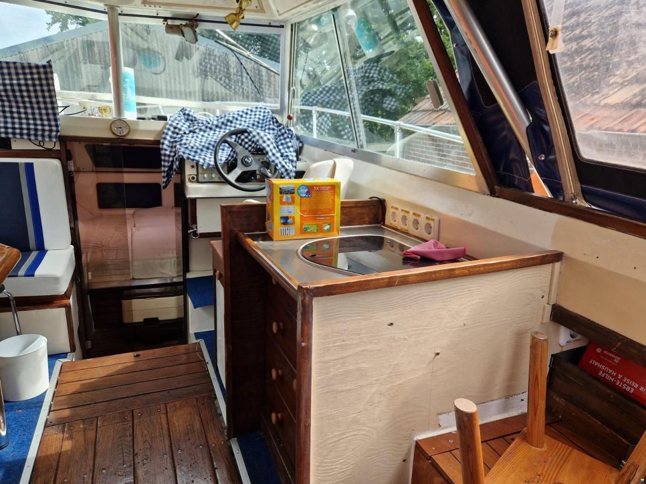 Sea Ray SRV 240