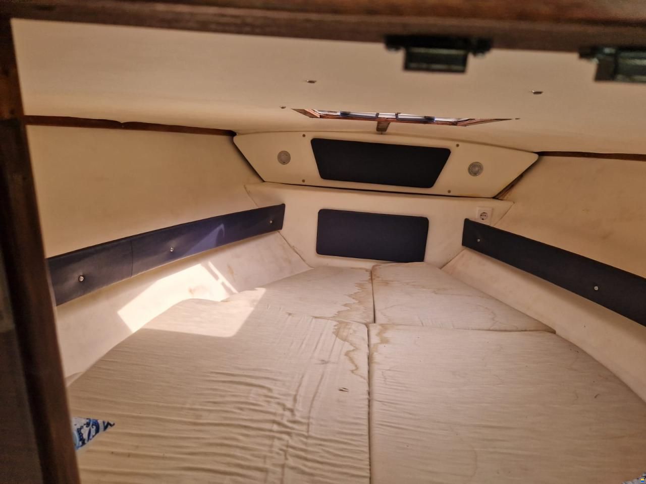Sea Ray SRV 240