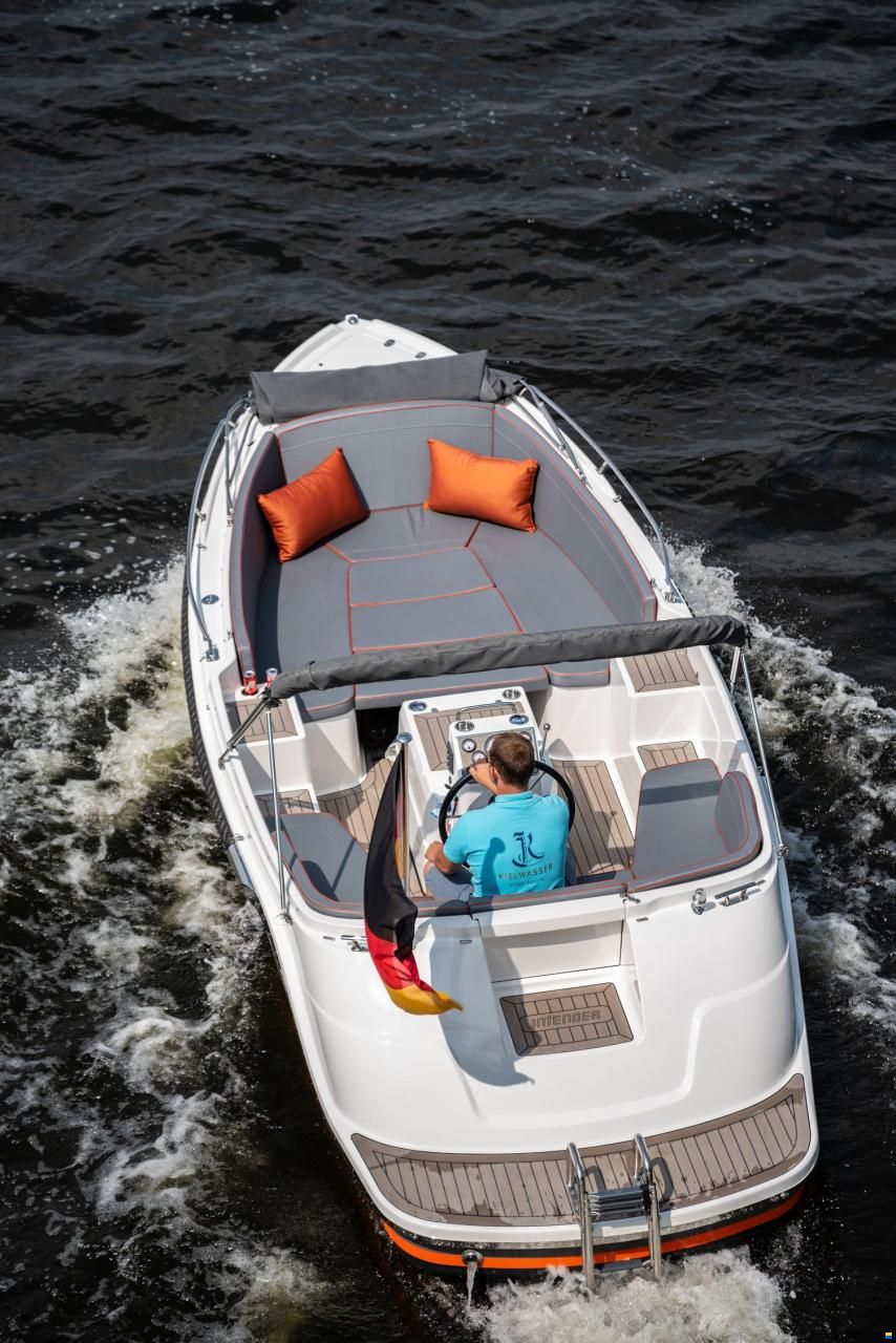 Interboat Intender 650