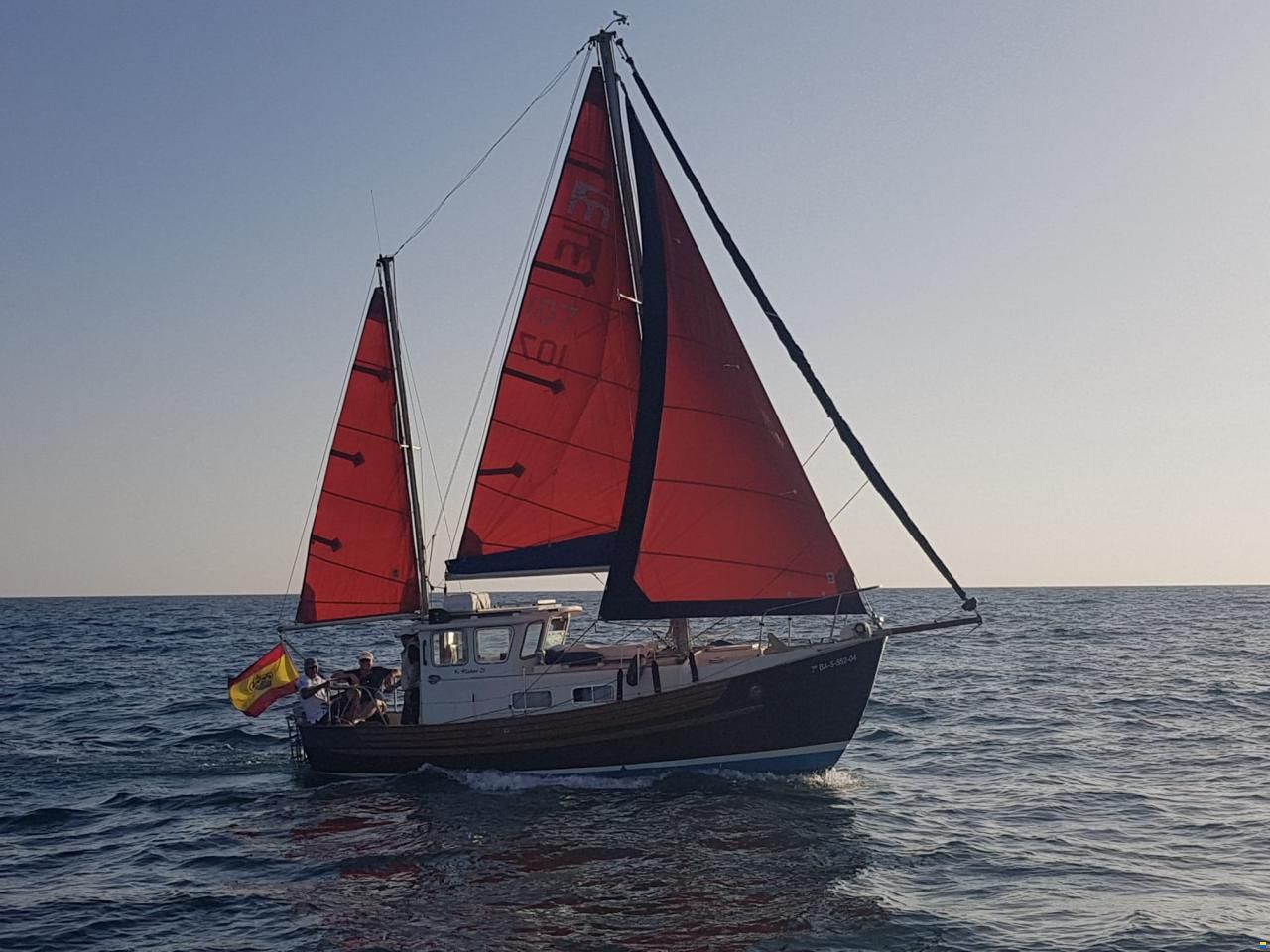 Fisher Boats 25