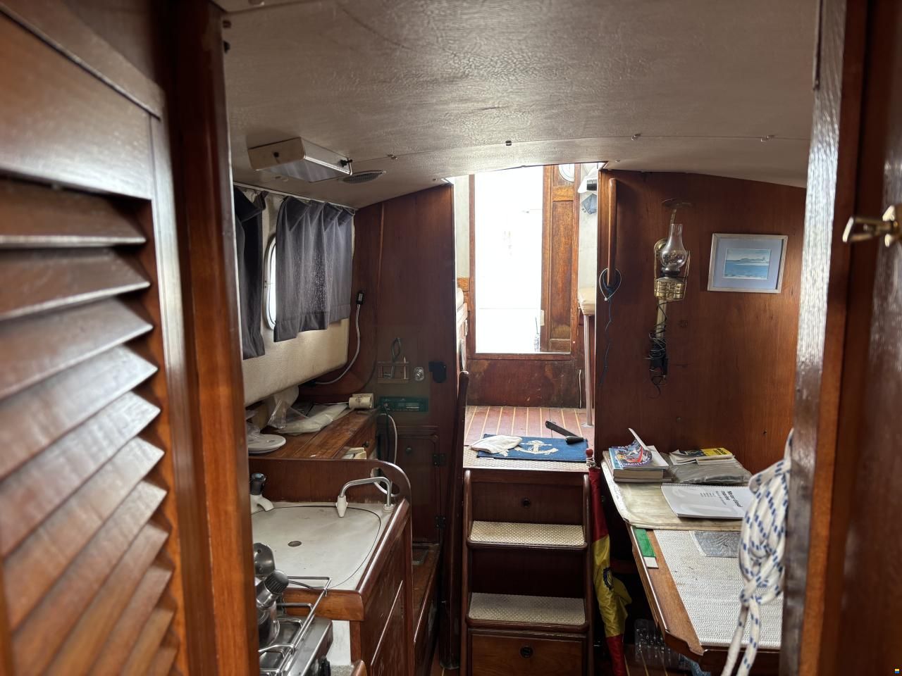 Fisher Boats 25