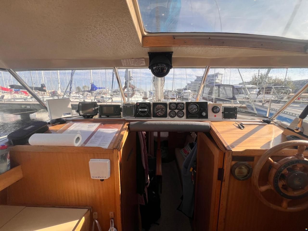 LM 28