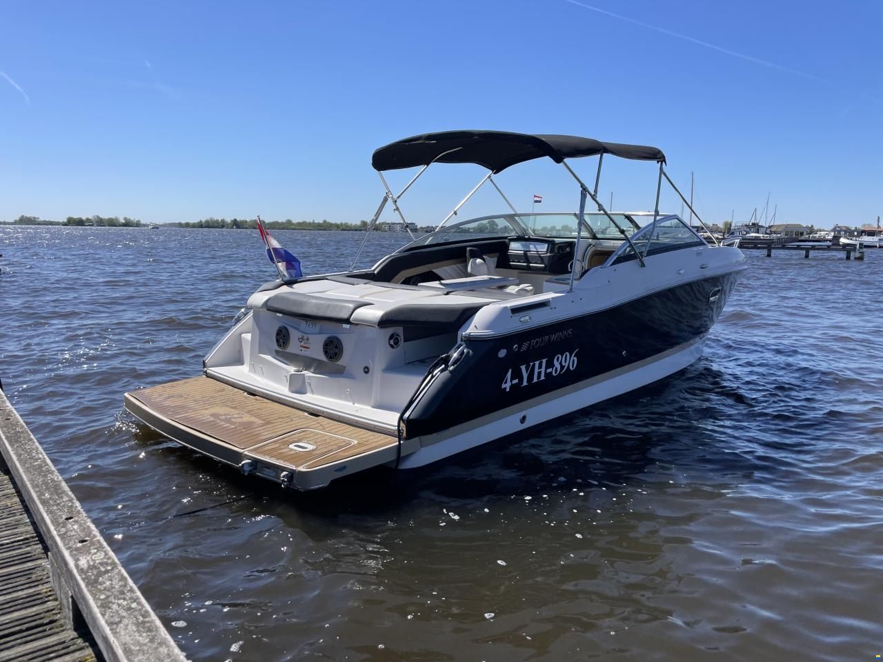 Four Winns S265