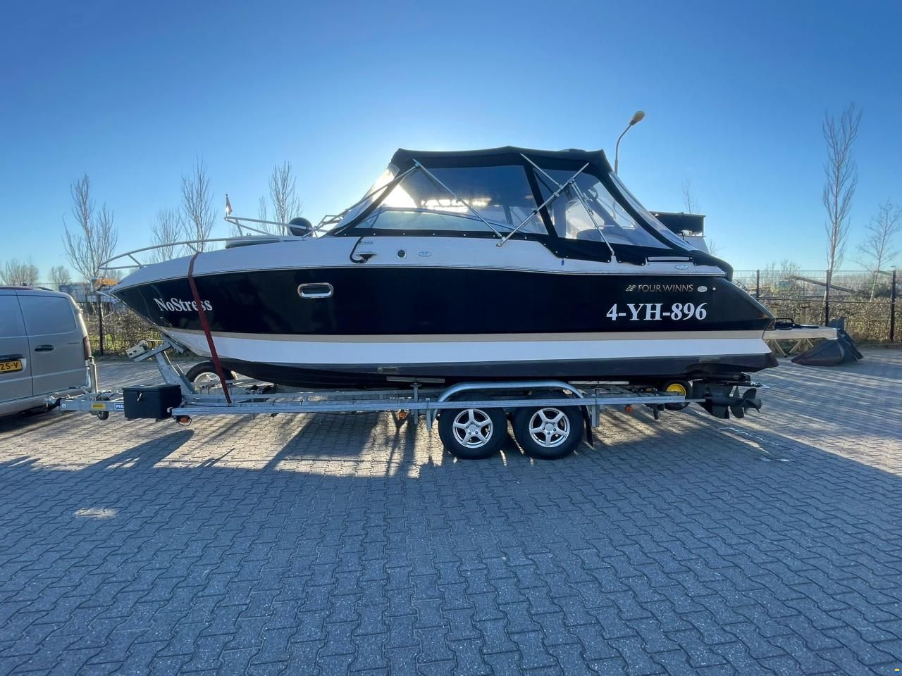 Four Winns S265